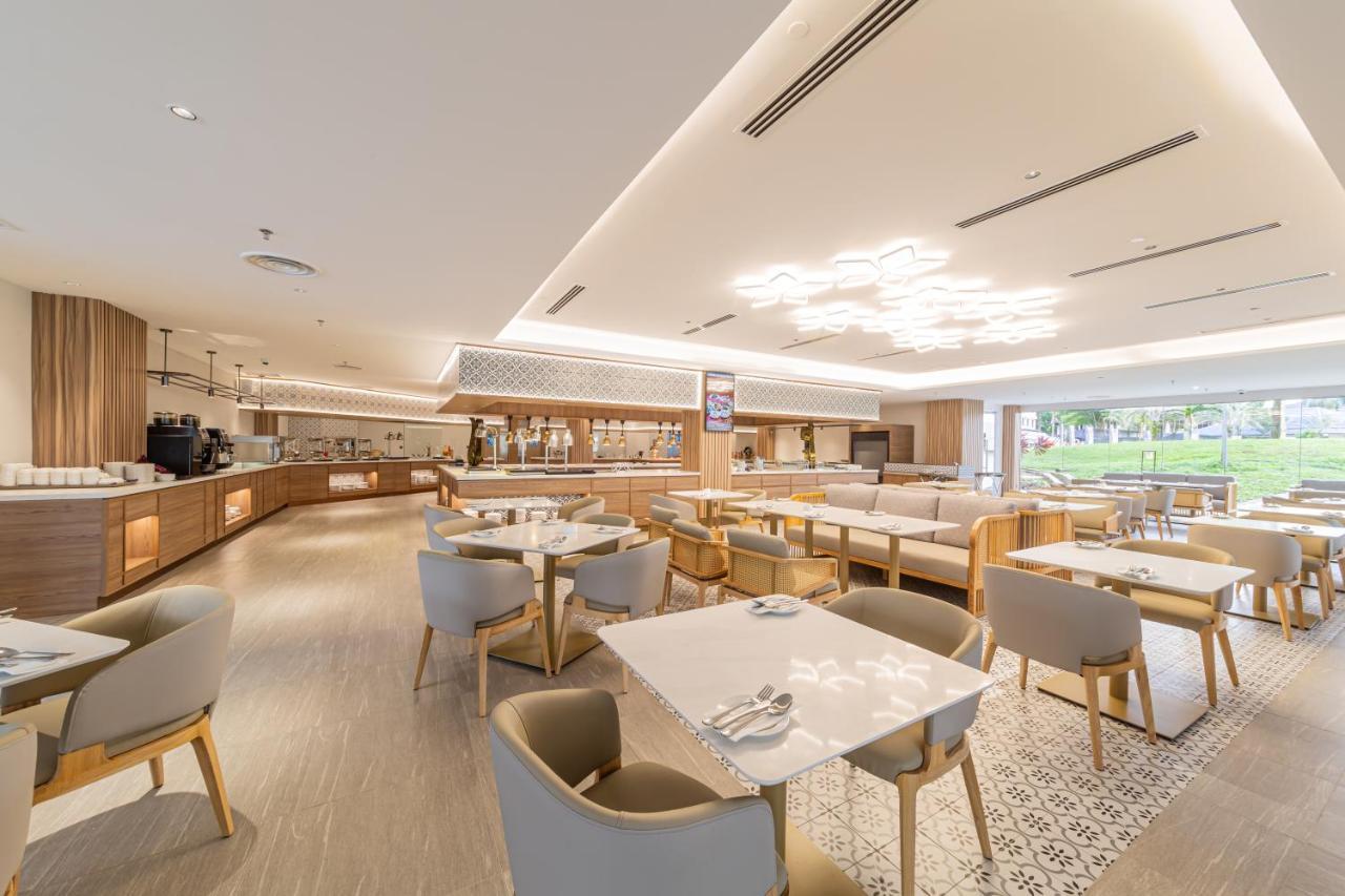 เกลนมารี โฮเทล แอนด์ กอล์ฟ รีสอร์ต Hotel ชาห์อาลัม ภายนอก รูปภาพ The interior of the lounge
