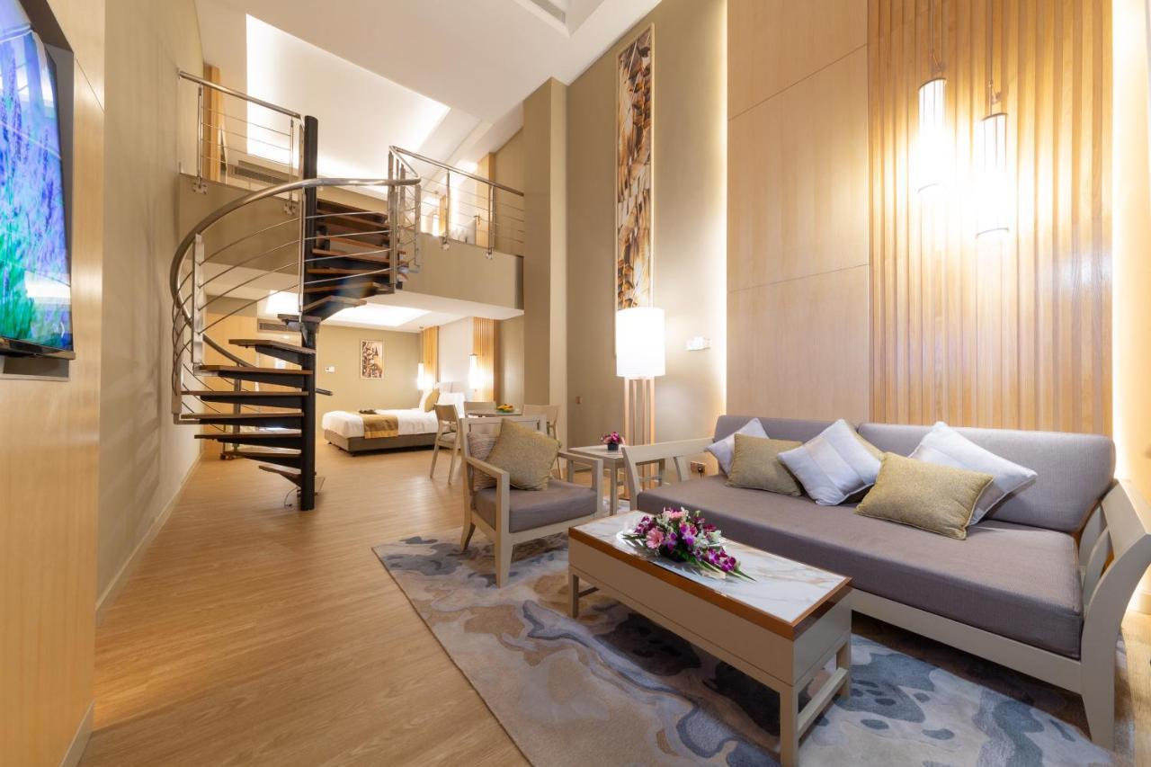เกลนมารี โฮเทล แอนด์ กอล์ฟ รีสอร์ต Hotel ชาห์อาลัม ภายนอก รูปภาพ A suite at the hotel