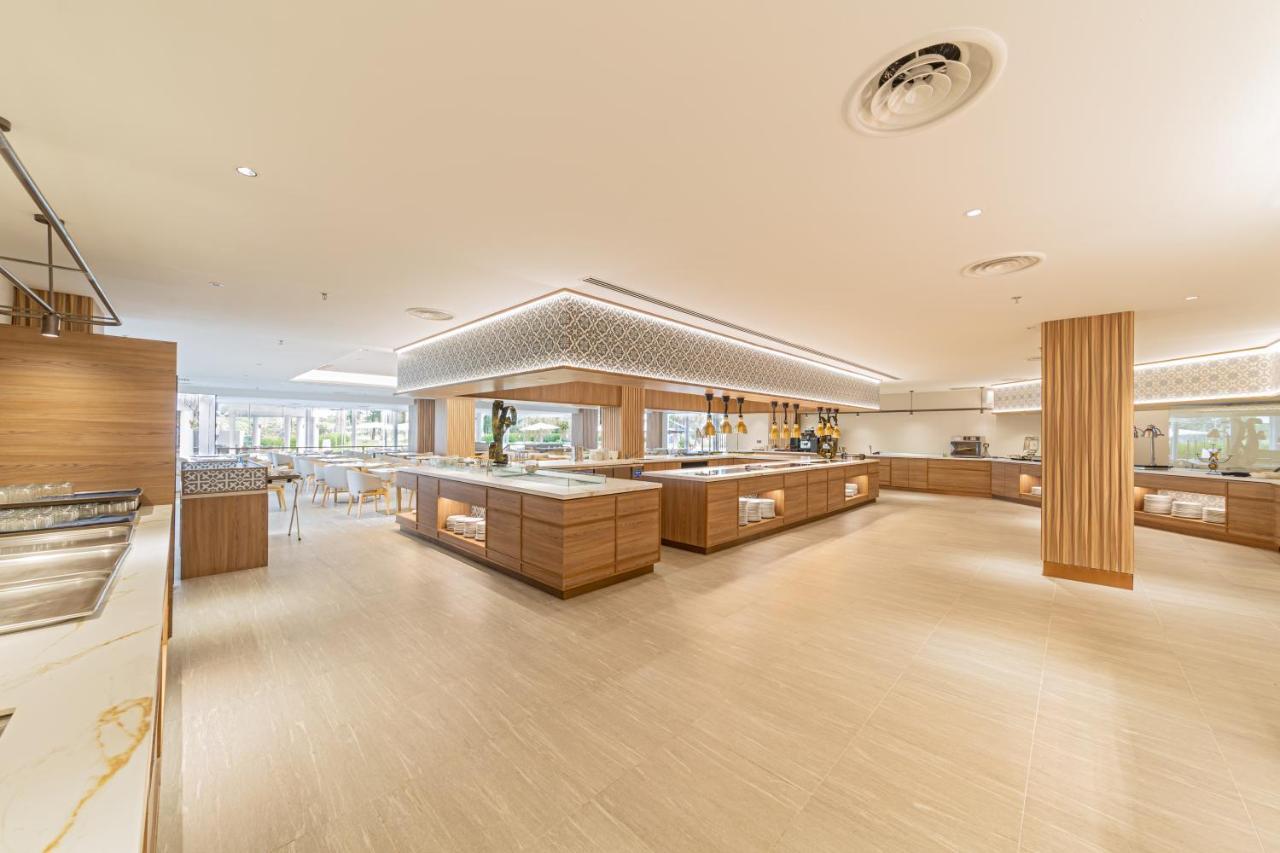 เกลนมารี โฮเทล แอนด์ กอล์ฟ รีสอร์ต Hotel ชาห์อาลัม ภายนอก รูปภาพ The interior of the lounge