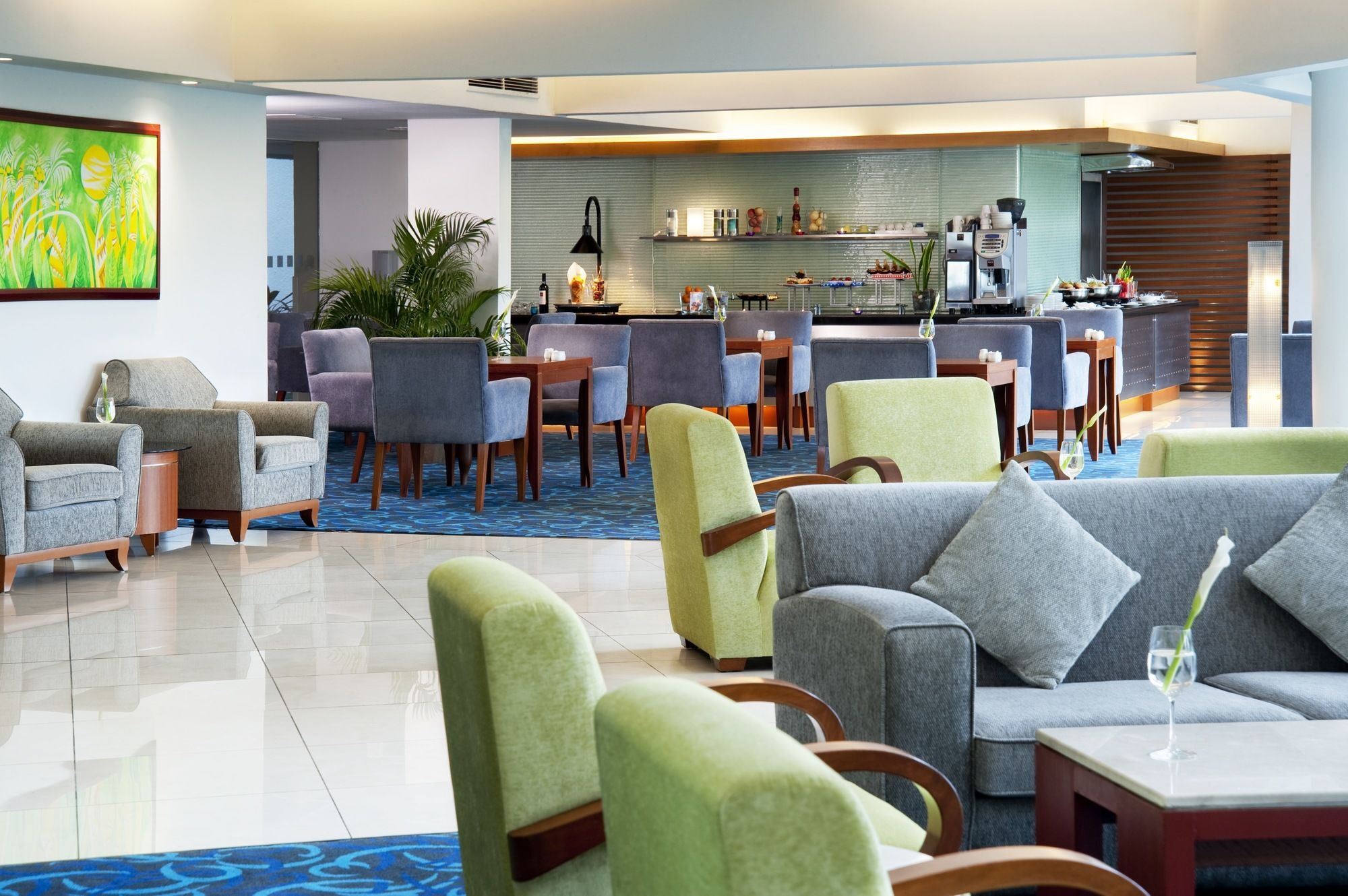 เกลนมารี โฮเทล แอนด์ กอล์ฟ รีสอร์ต Hotel ชาห์อาลัม ภายนอก รูปภาพ The lounge at the airport